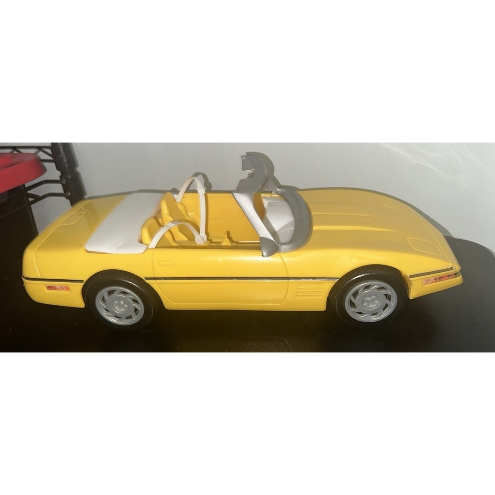 1994 Barbie Cruisin Convertible Corvette Yellow
